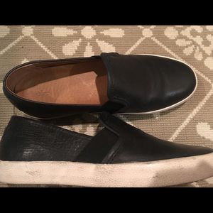 Frye Dylan Slip on Leather Women’s shoe